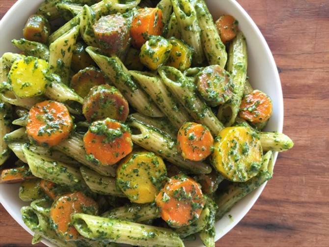 Meatless Monday – Pesto Pasta with Carrots