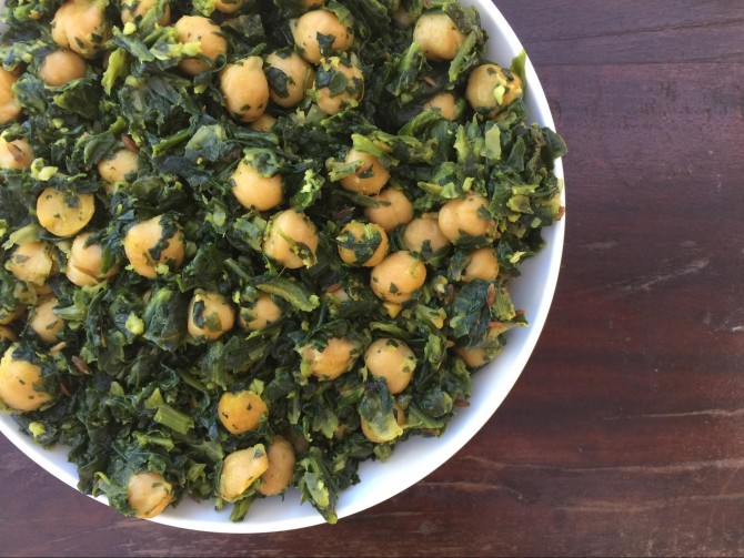 Meatless Monday – Spinach with Garbanzo Beans, Indian Style